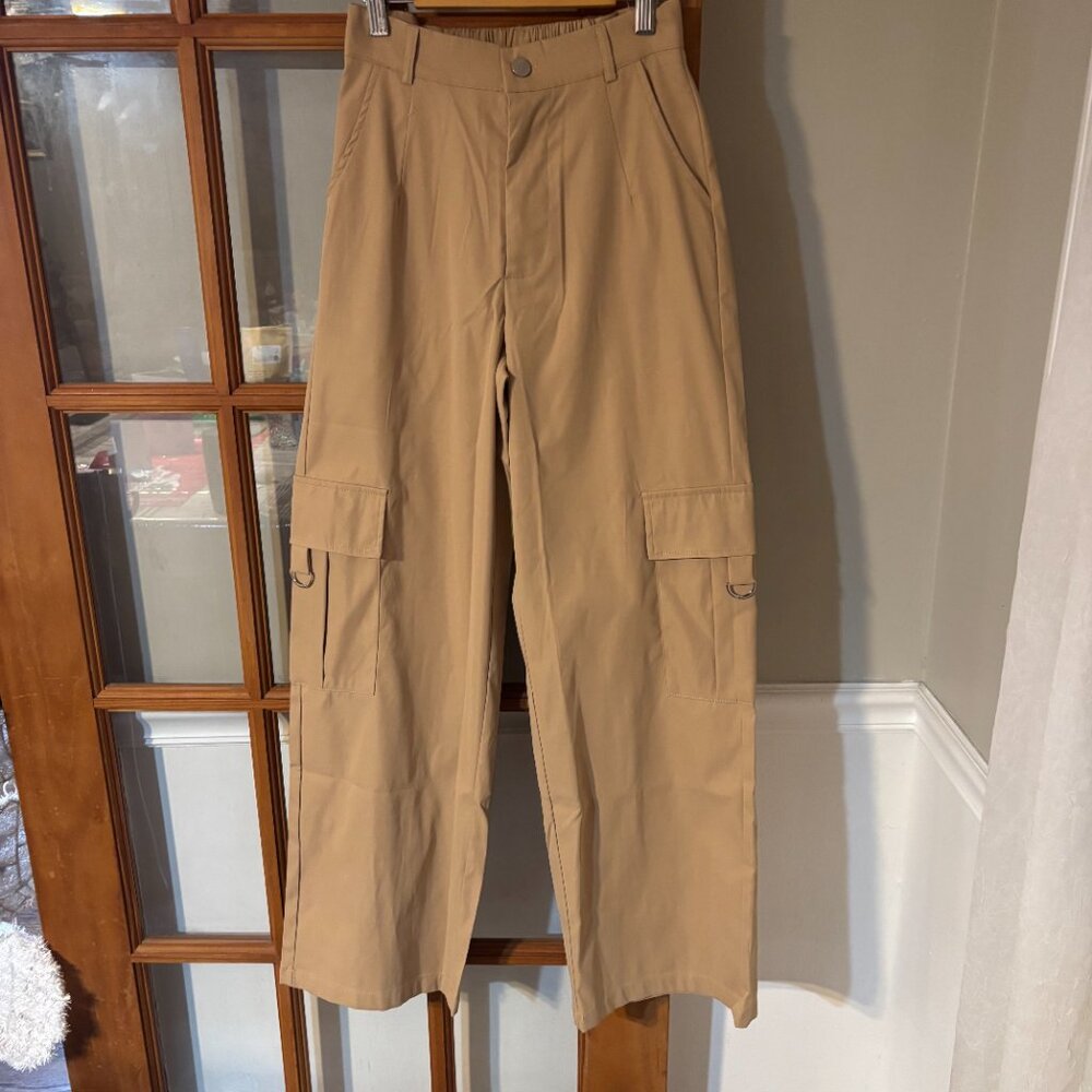 Junior Girls Tan Relaxed Cargo pants SZ: XS